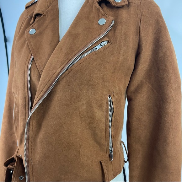 Pre-loved Faux Suede Charlotte Russe Small Jacket- Rust Color - Picture 4 of 6